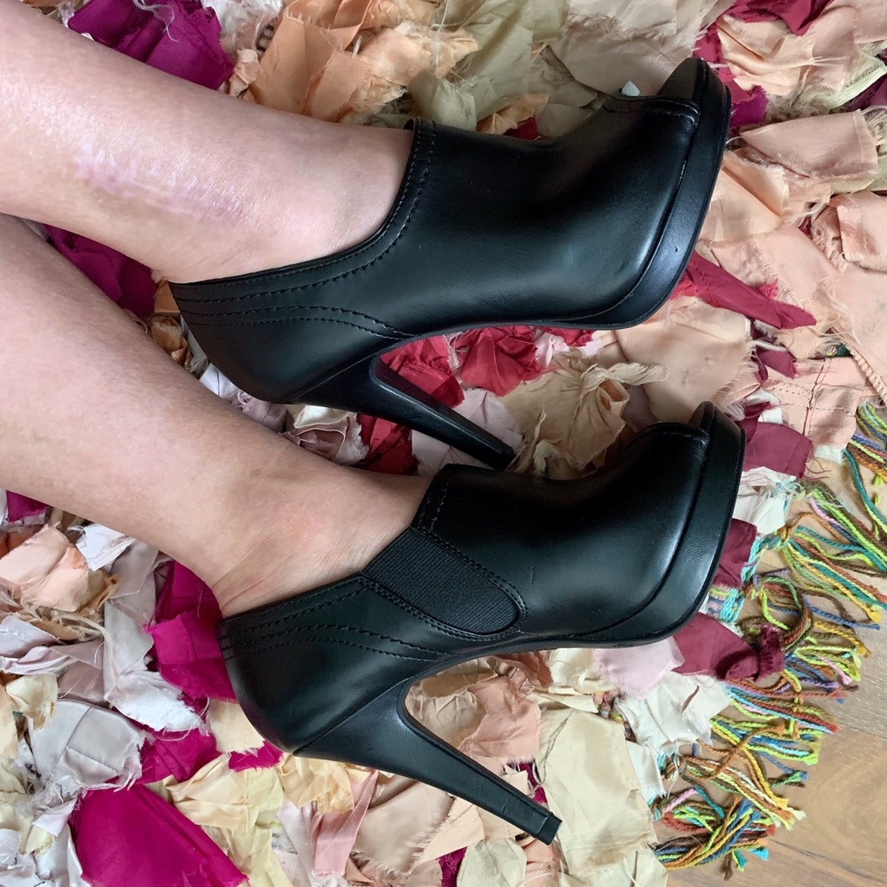 Black peeptoe heels size 6.5